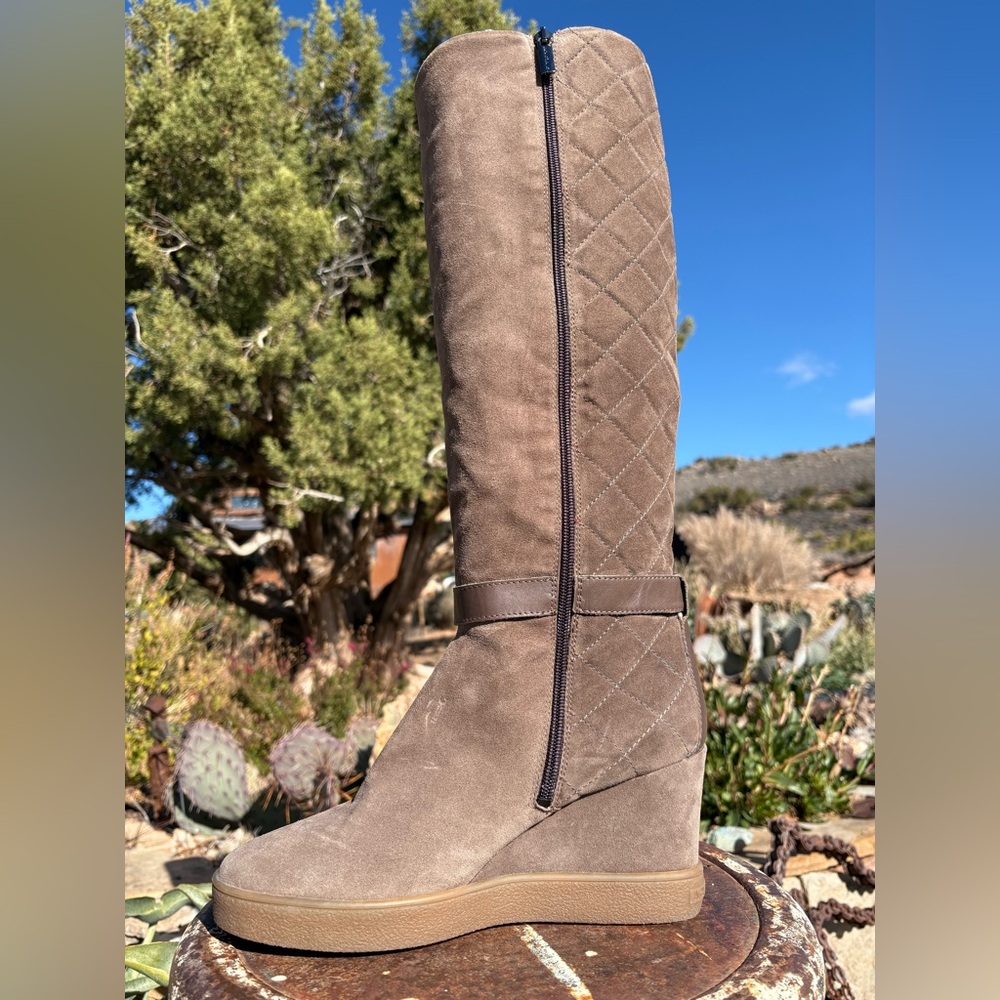 NWOT Aquatalia Callie Faux Fur-Trimmed Suede Tall Boots - Picture 6 of 16